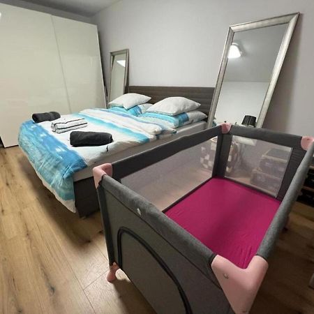 Stylish 1-Bedroom Condo Close To Exhibition Square Basel Ngoại thất bức ảnh