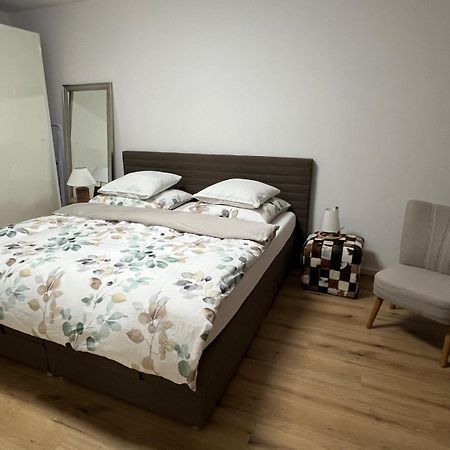 Stylish 1-Bedroom Condo Close To Exhibition Square Basel Ngoại thất bức ảnh